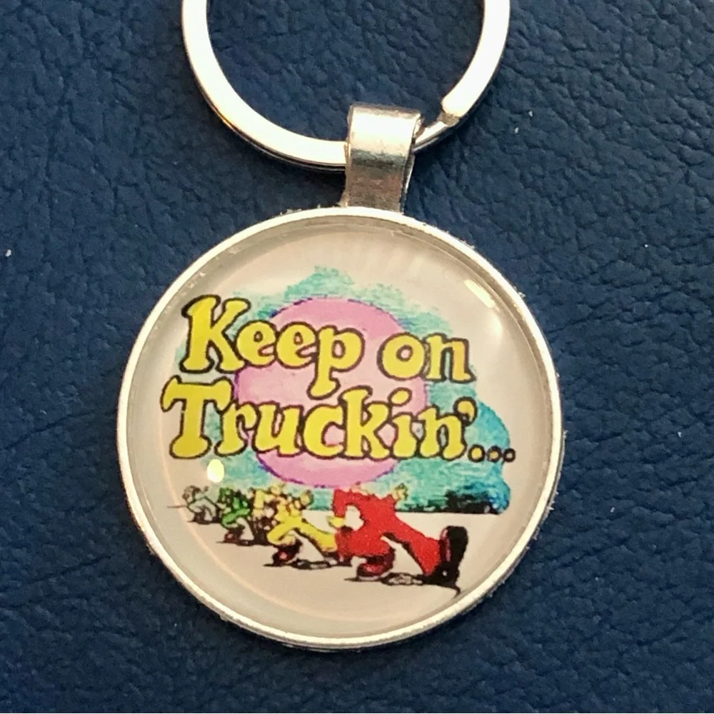 M GRATEFUL DEAD Keychains KEEP ON TRUCKIN’ Keychain - Custom Made Buyitwhenfound